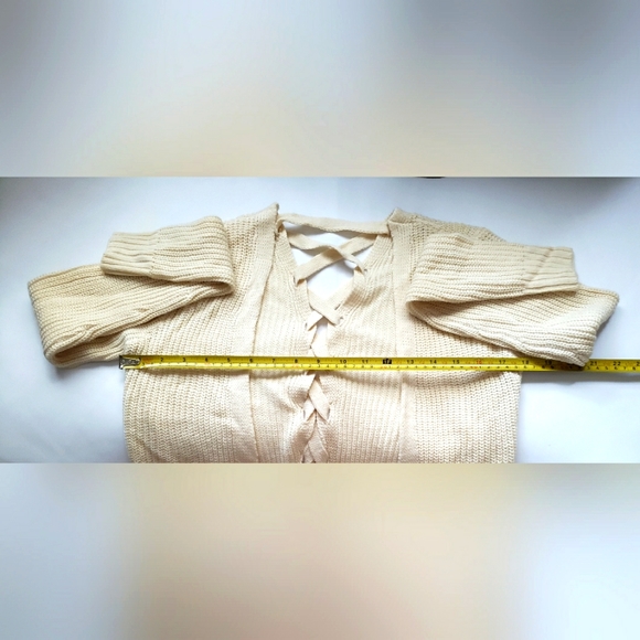 TILLY'S Knit With Esstl Lace-Up Back Cream Cardigan Sweater Size XS - Picture 3 of 4